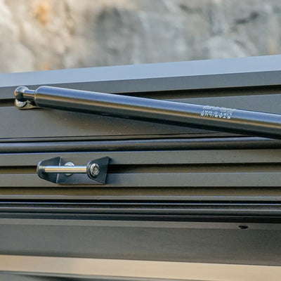 Lofti Millie rooftop tent detail
